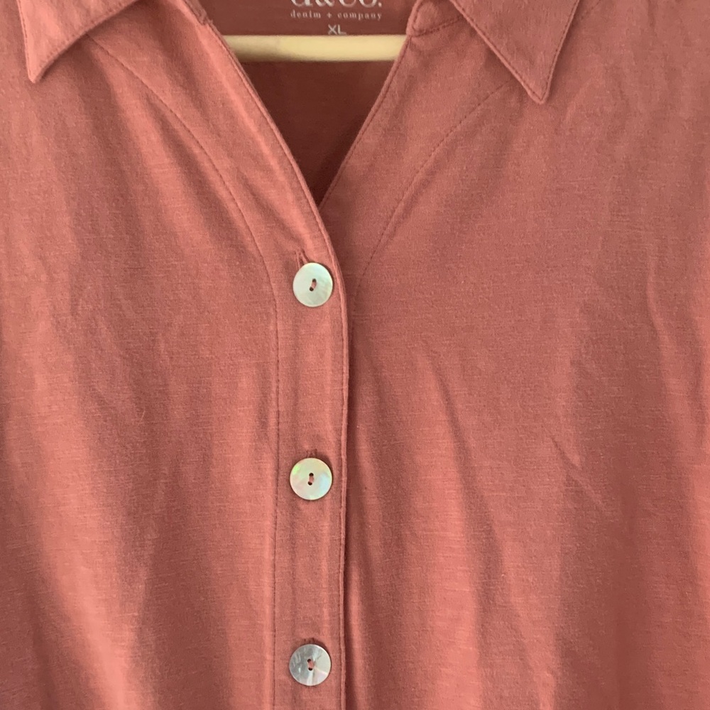 D&co  Women's Pink/coral  Button-Up Top - Picture 3 of 7